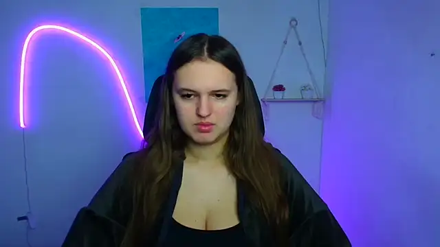 Aurora White online show from 11/23/25, 06:46