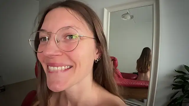 Scorpion Peach online show from 11/01/25, 01:02