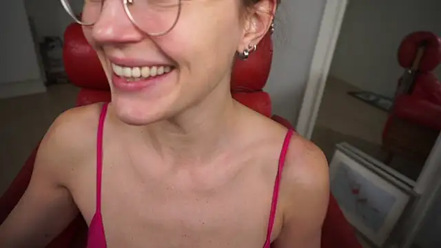 Scorpion Peach online show from 11/06/25, 11:22