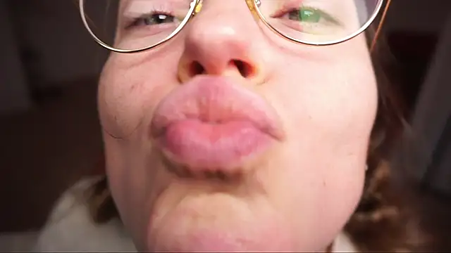 Scorpion Peach online show from 11/15/25, 05:09