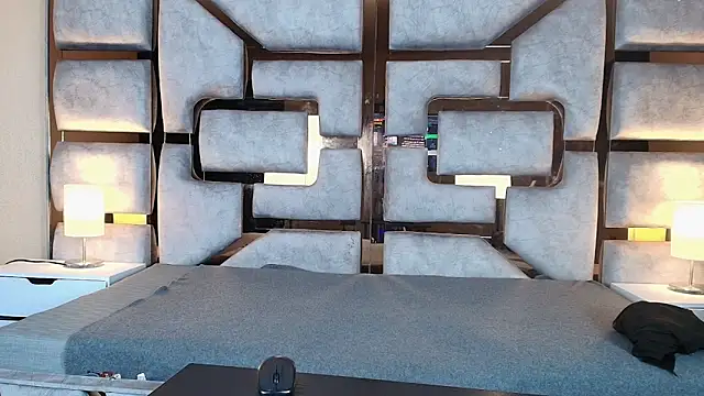 ArianaBeake online show from 11/23/25, 04:01