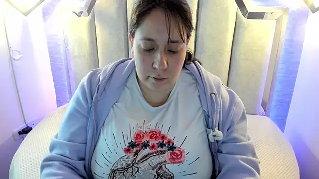  Emily rosee  online show from 09/16/25, 11:11