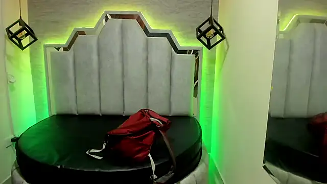  Emily rosee  online show from 10/03/25, 11:29