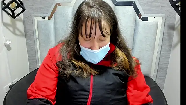  Emily rosee  online show from 10/24/25, 11:17