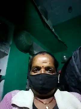 Sexi savita online show from 11/19/25, 04:40