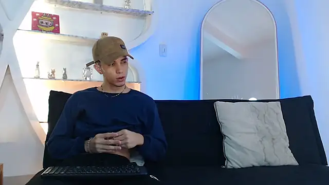 THREE GUYS HOT online show from 09/16/25, 07:26