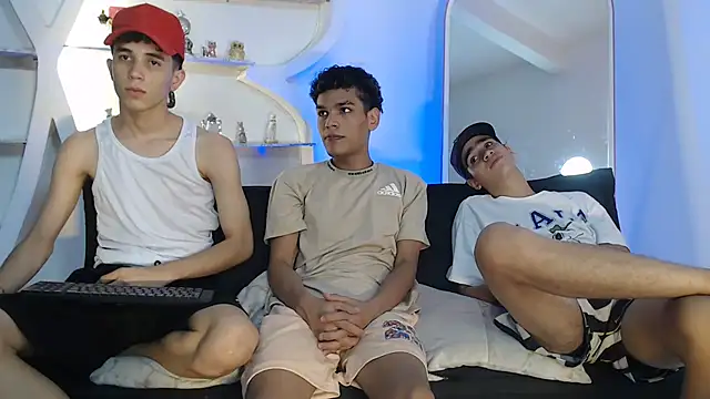 THREE GUYS HOT online show from 09/29/25, 07:19