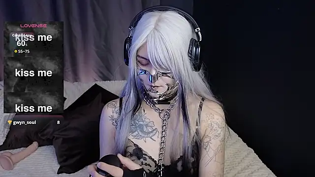 GothXRaven online show from 10/07/25, 03:42