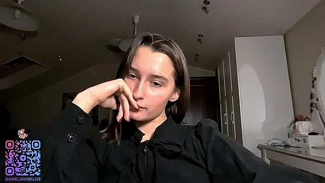 DarlineBrustera online show from 10/31/25, 03:46