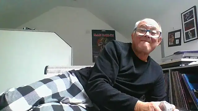 naughtygrandad1 online show from 09/17/25, 10:06