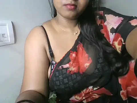 its me Rashmi online show from 10/14/25, 01:34