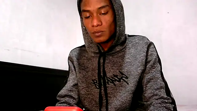 Noah Miller7 online show from 10/09/25, 08:12