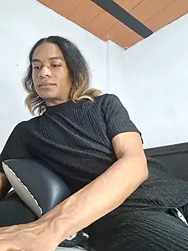 Noah Miller7 online show from 10/27/25, 02:54