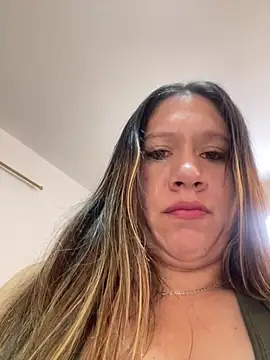 emma hot2006 online show from 10/18/25, 05:25