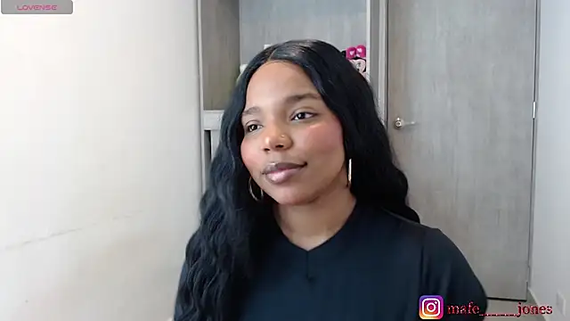 Chanell mina online show from 11/21/25, 11:09