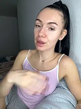 karrr  aaa online show from 11/17/25, 08:36