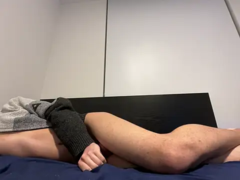 iiorek1 online show from 11/29/25, 02:36