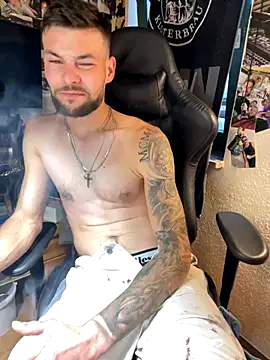 Mexxwell69 online show from 10/08/25, 04:37