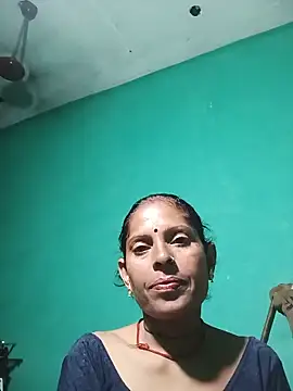 Snapshot of Suhana_pandit chatting on 09/13/25, 10:20 Suhana pandit online show from 09/13/25, 10:20