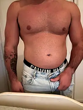 Snapshot of Joaqtuft2 chatting on 10/24/25, 05:20 Joaqtuft2 online show from 10/24/25, 05:20