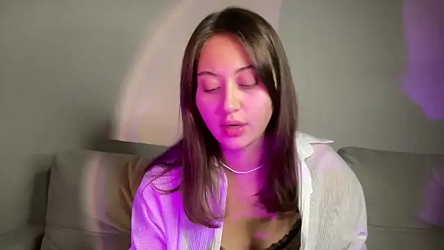 StellarAlice online show from 10/28/25, 05:26