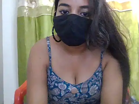 Little toy girl online show from 09/15/25, 09:20