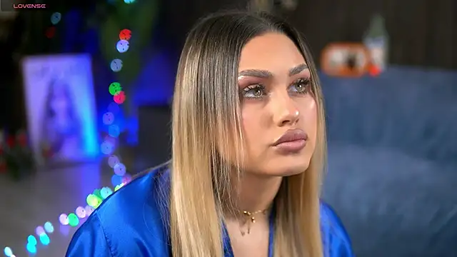 KayaAzur online show from 10/28/25, 05:44