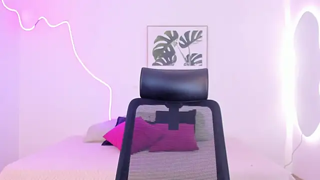 Cherrydollxx online show from 10/19/25, 01:34