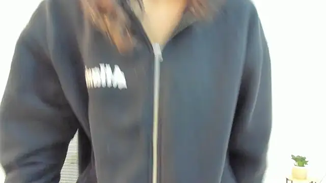 Cherrydollxx online show from 10/21/25, 11:22