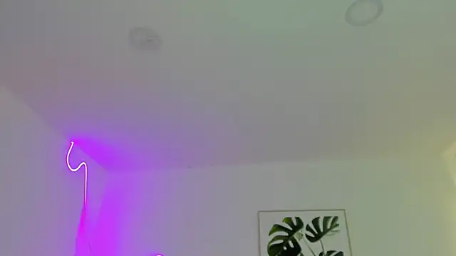 Cherrydollxx online show from 10/22/25, 11:43