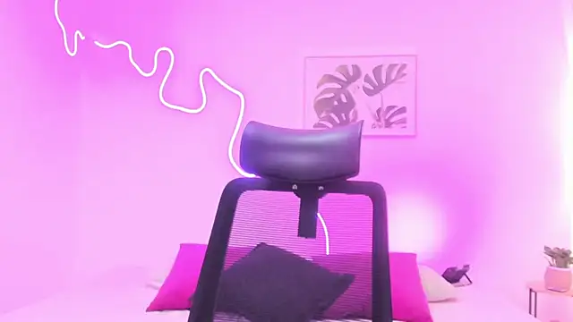 Cherrydollxx online show from 11/01/25, 12:18