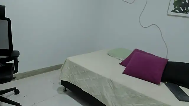 Cherrydollxx online show from 11/11/25, 11:43