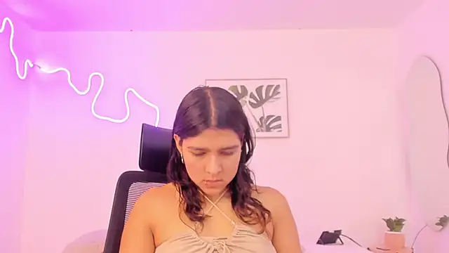 Cherrydollxx online show from 11/18/25, 11:58