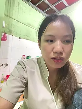 QueenLink online show from 10/12/25, 04:28