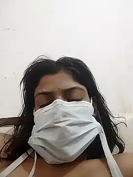 Snapshot of sassyy_poonam chatting on 10/27/25, 03:32 sassyy poonam online show from 10/27/25, 03:32