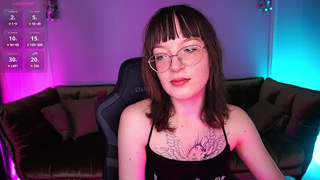 Pixie Peachh online show from 11/12/25, 07:53