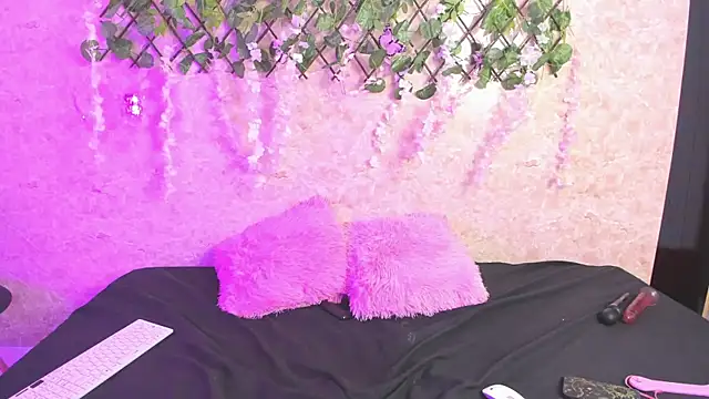 ImEmily444 online show from 10/10/25, 09:58