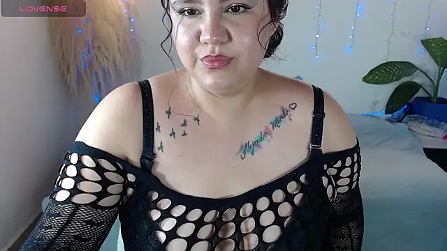 talia florez online show from 11/21/25, 08:51