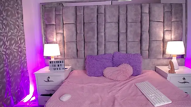 nath evanss online show from 09/14/25, 03:27