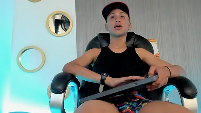 Daddy Darcks online show from 11/22/25, 08:19