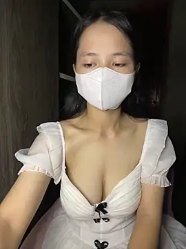 Hana-44 online show from 10/15/25, 06:41