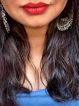 Bhabi Ki Antarvasna online show from 10/17/25, 07:55