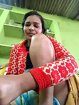 Snapshot of Hot_Kajal5 chatting on 10/31/25, 02:45 Hot Kajal5 online show from 10/31/25, 02:45