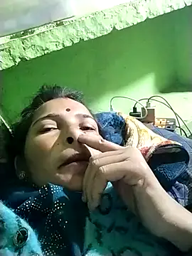 Snapshot of Hot_Kajal5 chatting on 11/19/25, 12:21 Hot Kajal5 online show from 11/19/25, 12:21