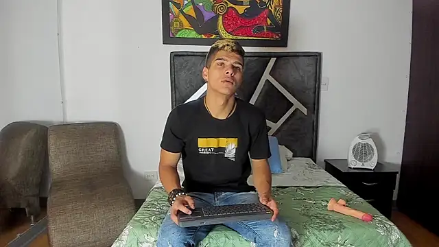 wyatt 3 online show from 10/20/25, 12:27