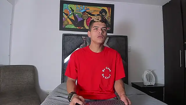 wyatt 3 online show from 10/22/25, 12:16