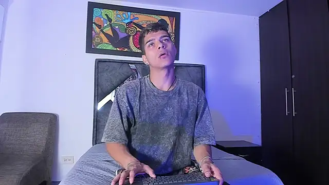 wyatt 3 online show from 11/10/25, 12:15