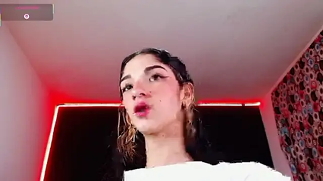 Snapshot of ingrid_zese_ chatting on 10/23/25, 09:02 ingrid zese online show from 10/23/25, 09:02