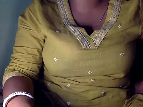 Dimplegirl online show from 10/26/25, 04:02