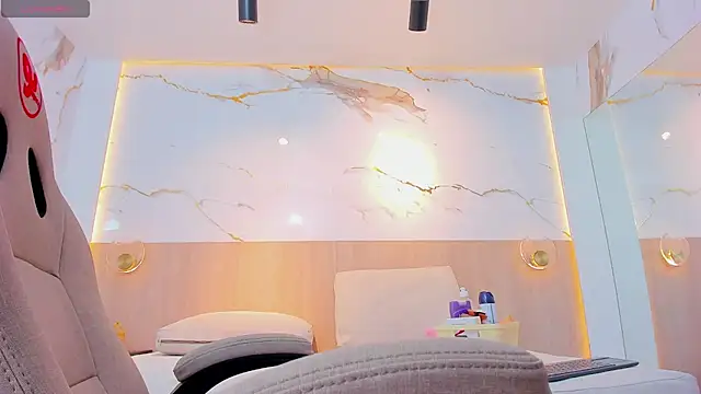 valirya devote online show from 10/07/25, 03:14